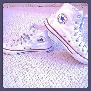 Converse Big Girls high tops